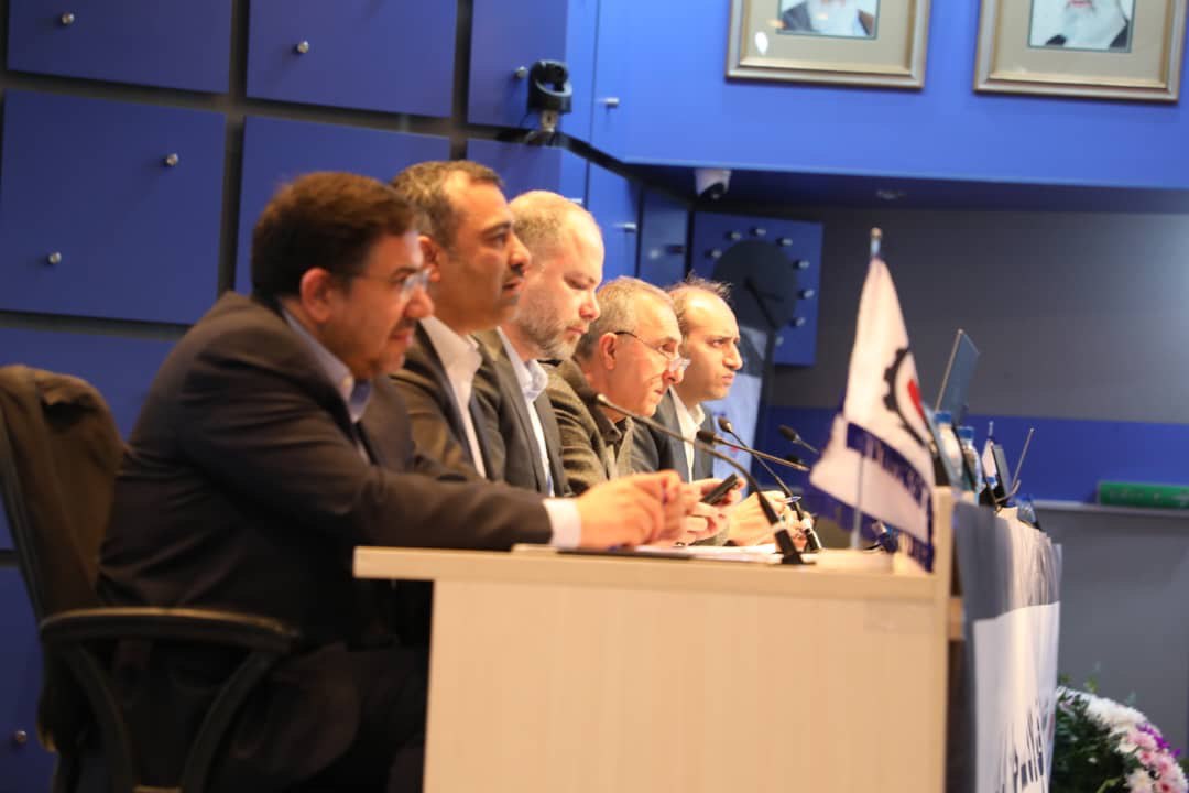 مجمع عمومی فوق‌العاده شرکت فولاد سیرجان ایرانیان با نماد «سیسکو» برگزار شد. 4