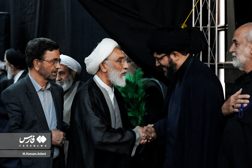 مراسم یادبود شهدای خانواده رهبر انقلاب