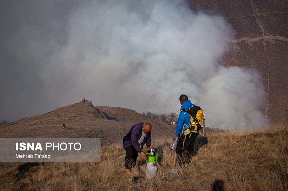 تصاویر | نبرد الیت با شعله‌ها 4