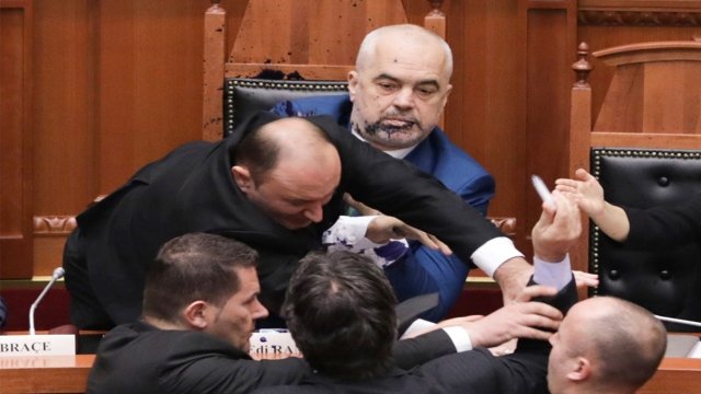آلبانی