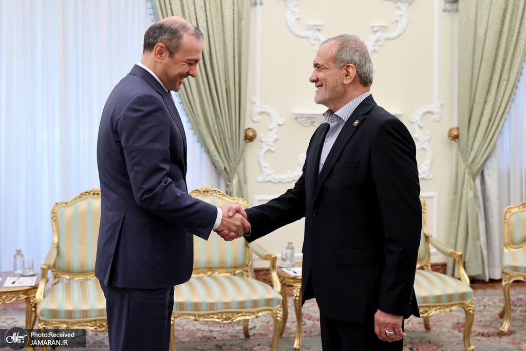 لاریجانی+و+پزشکیان+(2)