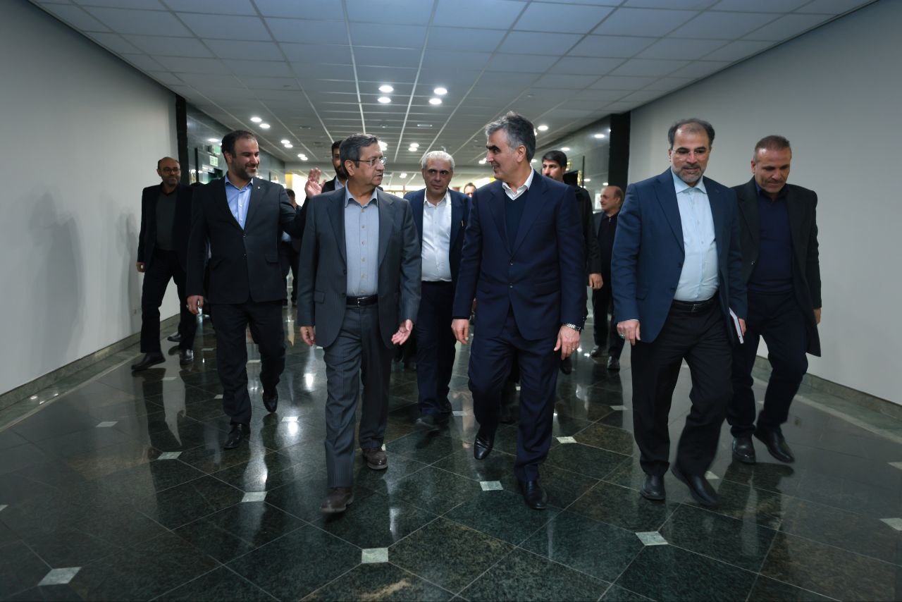 همتی و فرزین0