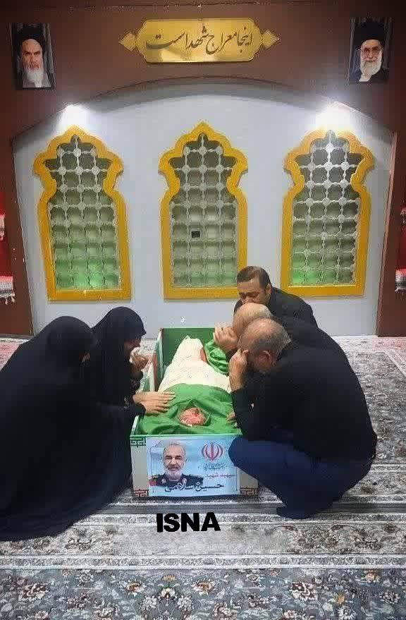 پیکر سپهبد شهید حسین سلامی در معراج شهدا + عکس 2