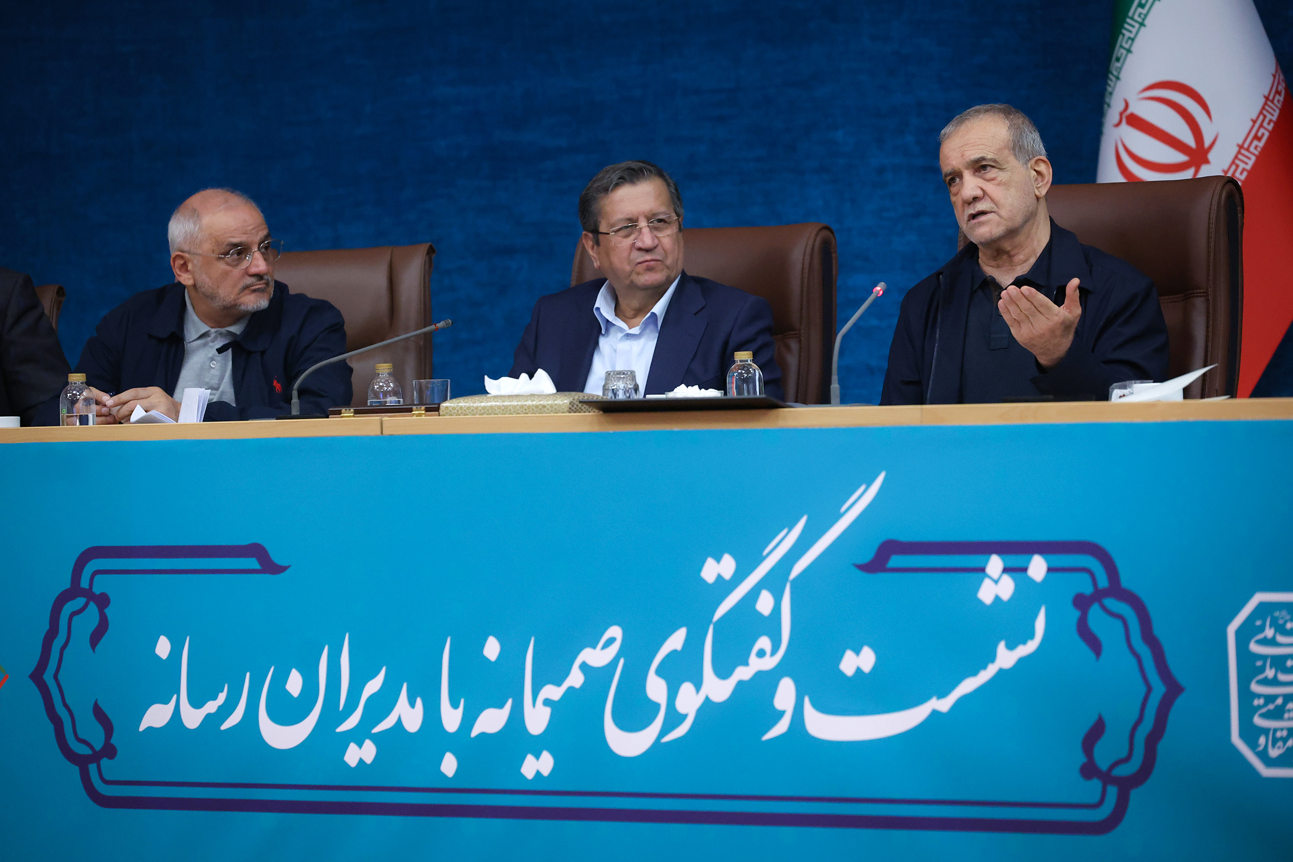 نشست صمیمی با مدیران رسانه‌ها