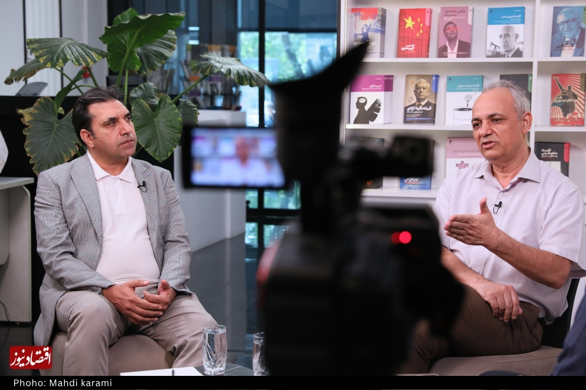 مناظره احمد زیدآبادی و مرتضی کاظمی