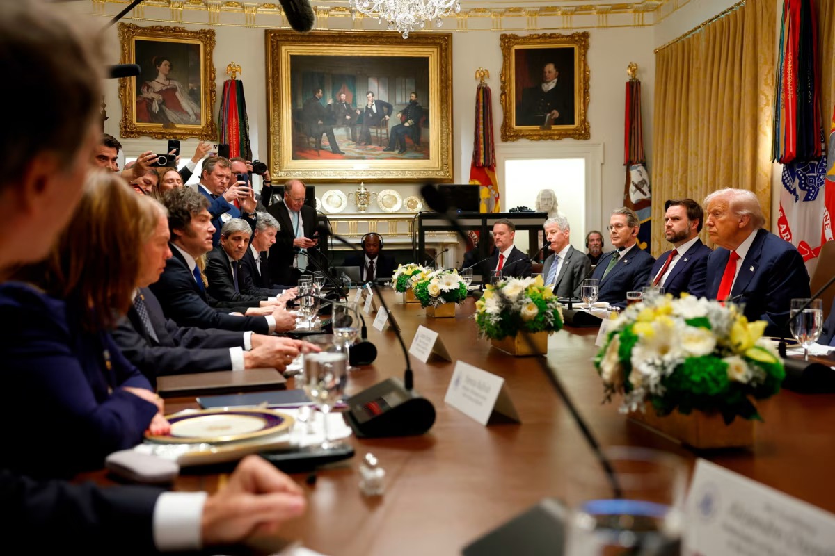 خطرناک‌ترین لحظه سرنوشت خاویر میلی | تله ارزی زیر پای لیبرتارین‌ها را خالی می‌کند؟ 4