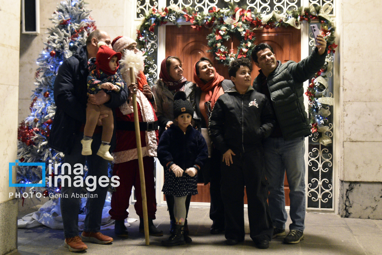 تصاویری از مراسم سال نوی میلادی در تهران 4