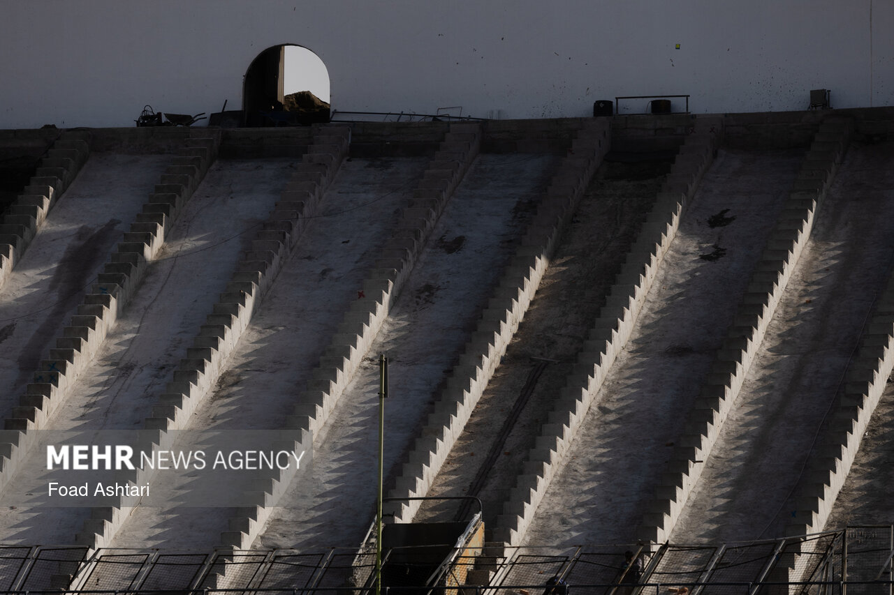 تعمیر ورزشگاه آزادی
