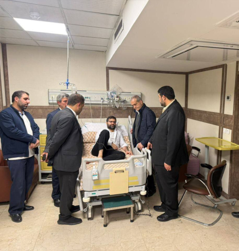 اولین عکس از سقاب اصفهانی بعد از فوت همسرش / پزشکیان هم بود 2