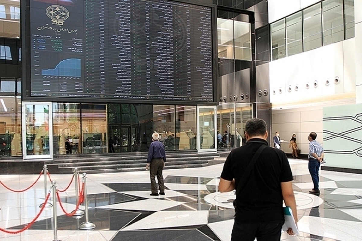 بورس تهران حرف های ترامپ را جدی نگرفت | سد محکمی که مانع ریزش بازار سهام شد 3