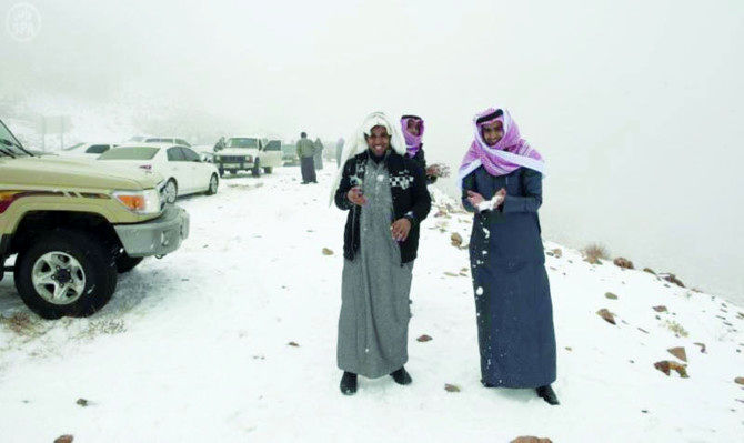 It's snowing ... in Saudi Arabia! | Arab News