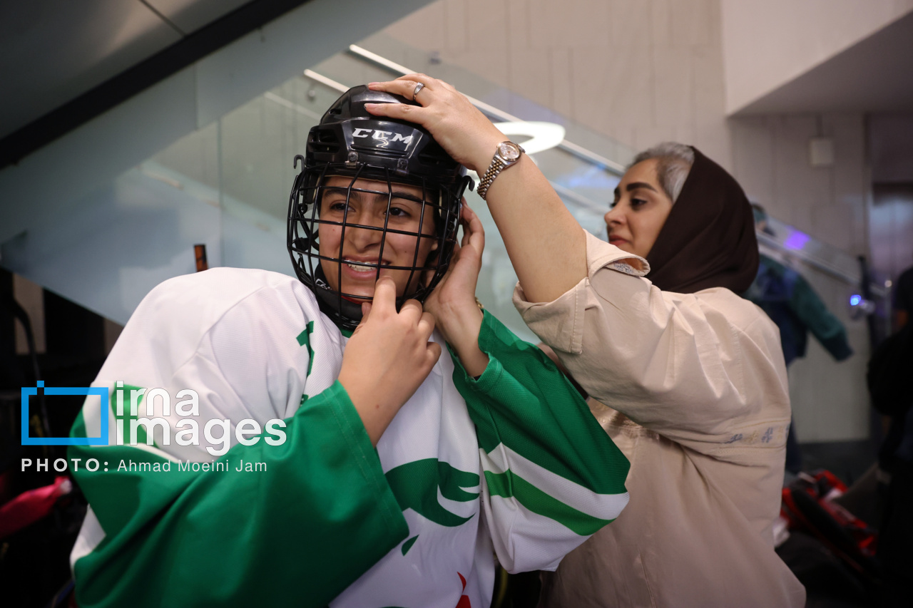 هاکی روی یخ دختران