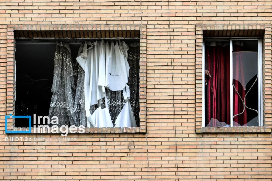 پنجره شکسته