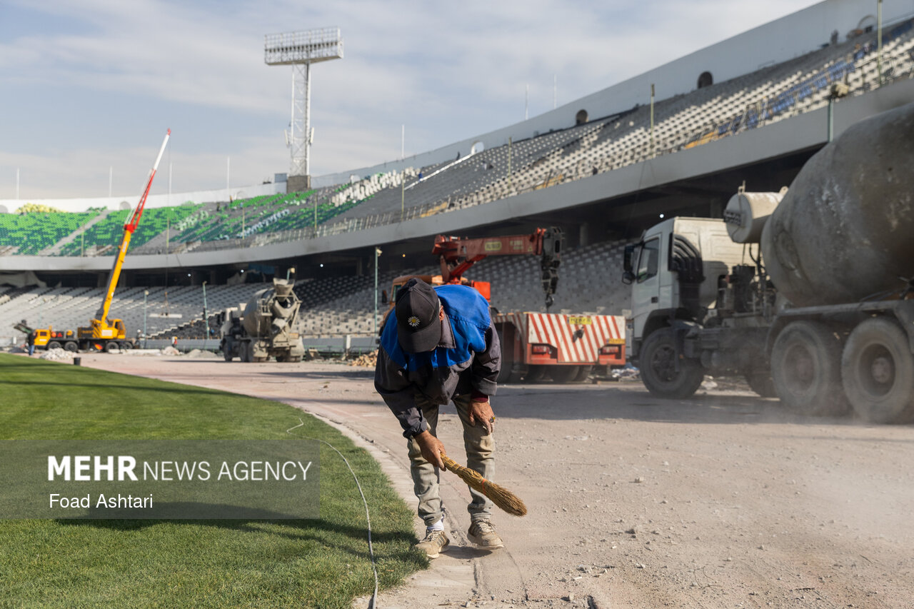 تعمیر ورزشگاه آزادی