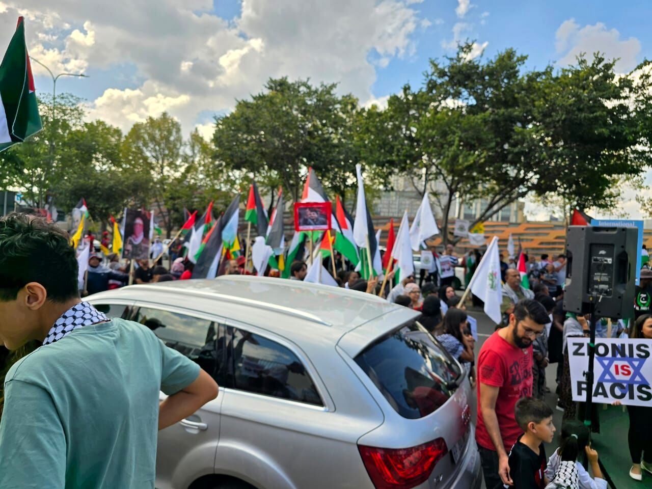تجمع بزرگ مردم آفریقای جنوبی در روز قدس در برابر سفارت آمریکا