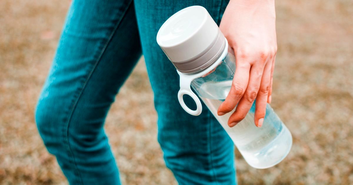 هشدار؛ این بطری‌های آب هزاران برابر از صندلی توالت کثیف‌ترند! 2