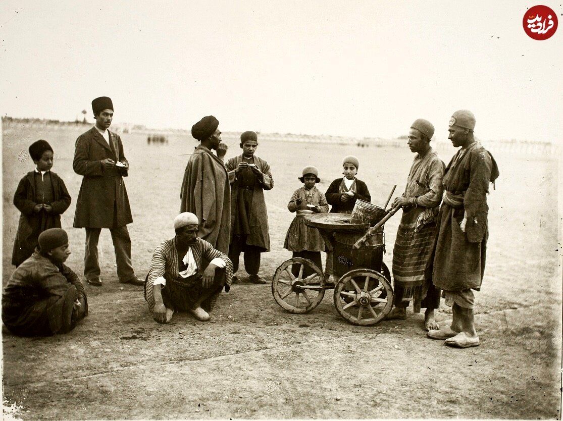 قدیمیترین عکس بستنیفروشی در تهران؛ دوران ناصرالدینشاه