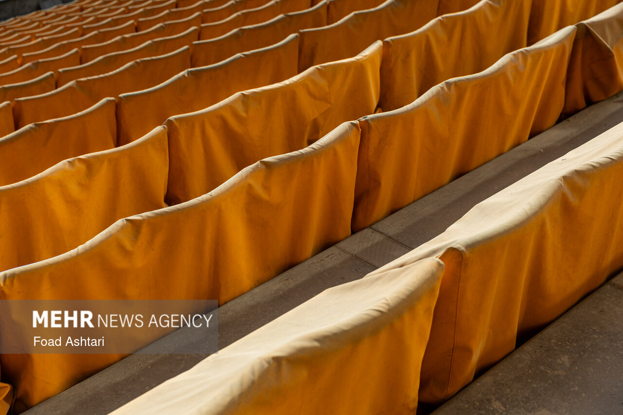 تعمیر ورزشگاه آزادی