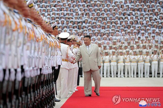 رهبر کره شمالی: ارتش برای «حمله احتمالی» آمریکا و متحدانش آماده باشد