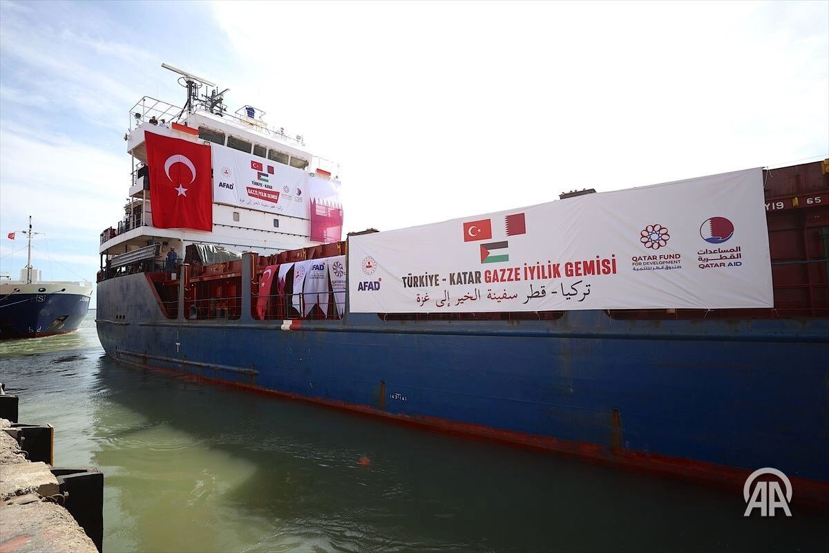 «کشتی نیکی» حامل کمک‌هایی برای غزه به العریش مصر رسید+ تصاویر