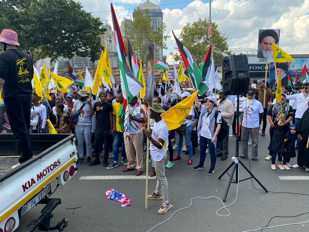 تجمع بزرگ مردم آفریقای جنوبی در روز قدس در برابر سفارت آمریکا