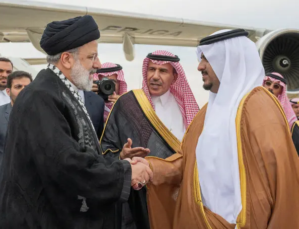 چشم انداز رابطه ایران و کشورهای حاشیه خلیج فارس پس از ابراهیم رئیسی / عادی سازی روابط ادامه دارد؟ 3
