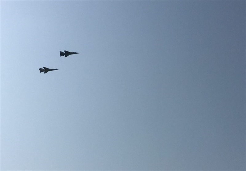 پرواز جنگنده‌های ارتش و سپاه در بندرعباس