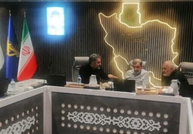بازدید محسن رضایی از مراکز موشکی و پدافندی + عکس 2