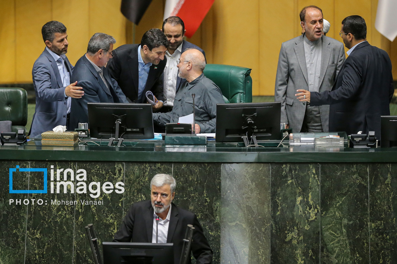 ستار هاشمی