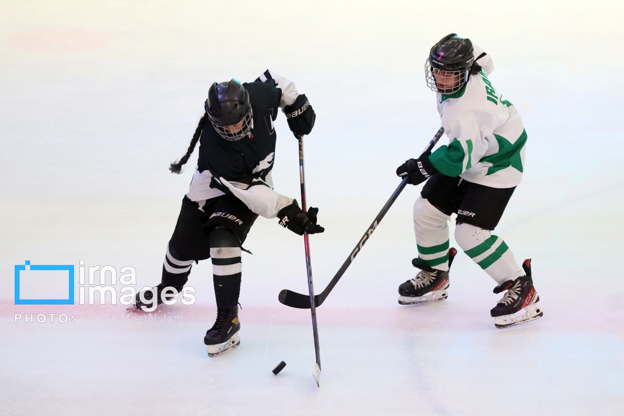 هاکی روی یخ دختران