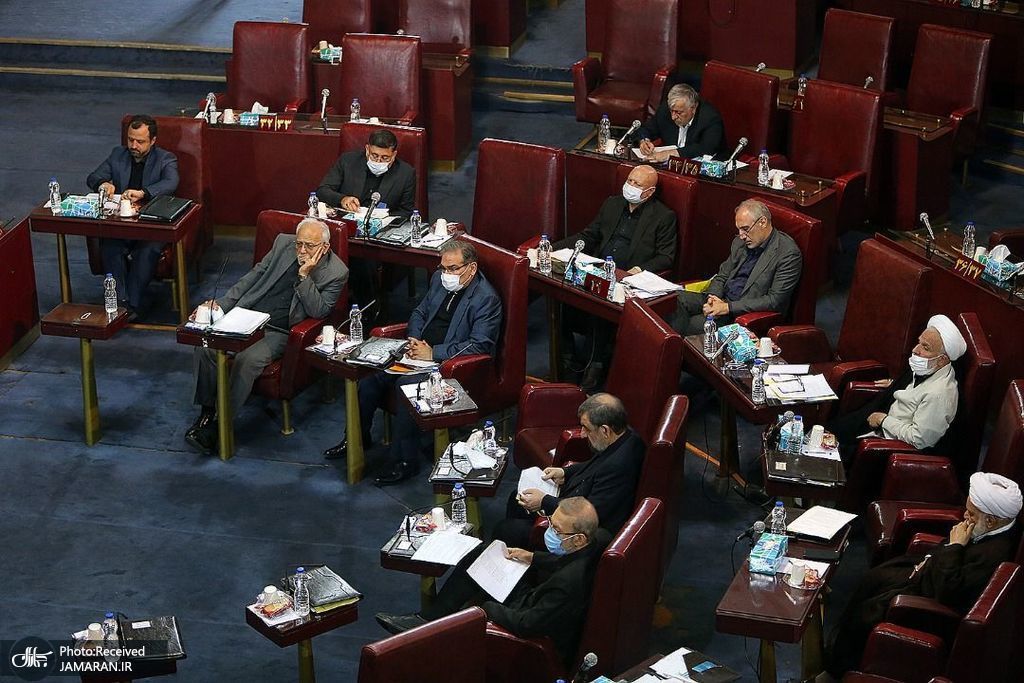 لاریجانی، شمخانی و محسن رضایی در یک جلسه اضطراری