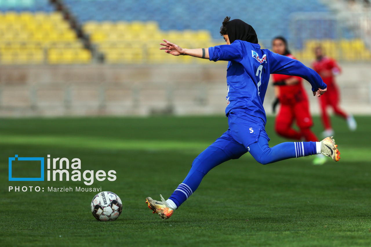 فوتبال دختران