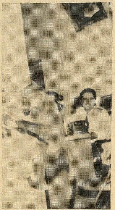 جنجال یک میمون در کلانتری تهران + عکس 2