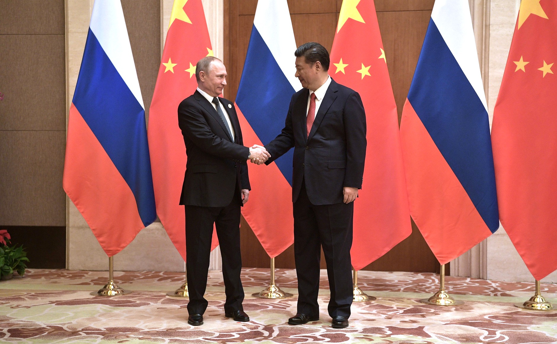 President_Vladimir_Putin_with_President_of_China_Xi_Jinping