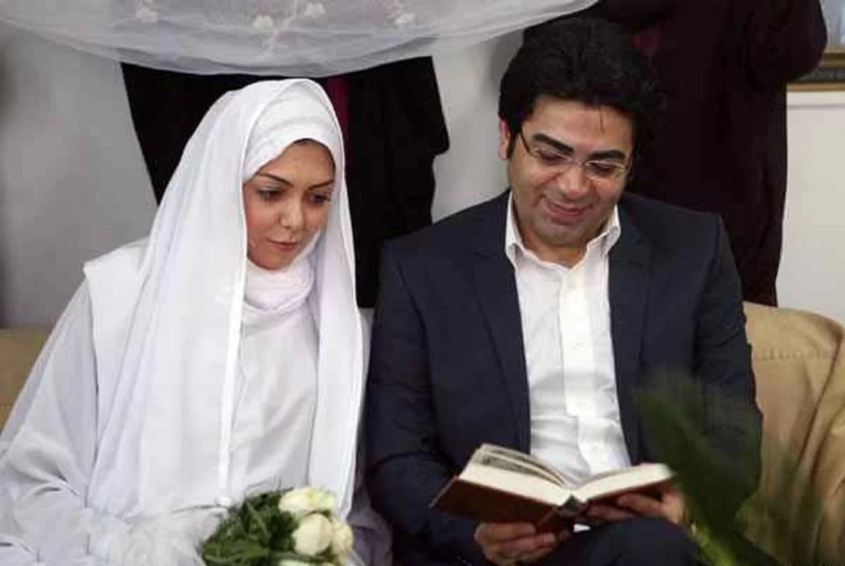 عکسی تلخ و پر خاطره از مراسم جشن عقد آزاده نامداری که نزدیک به دو سال پیس فوت کرد در ازدواج اولش با فرزاد حسنی منتشر شد.