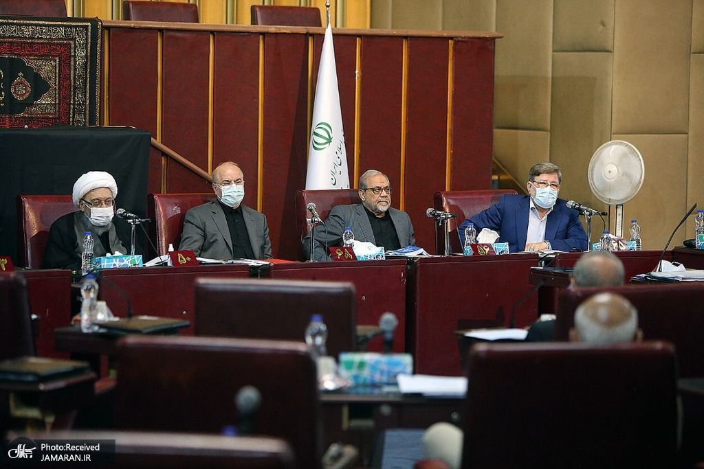 لاریجانی، شمخانی و محسن رضایی در یک جلسه اضطراری