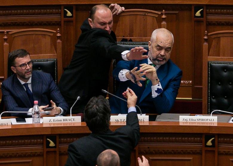 آلبانی
