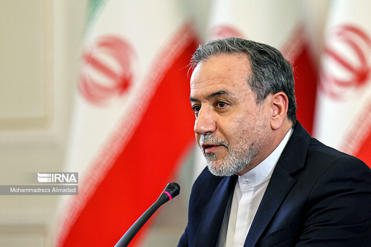 عراقچی: ایران هرگز میز مذاکره را ترک نکرده / آمریکا و حامیان رژیم صهیونیستی دریافتند هیچ راه‌حل نظامی برای مسئله ایران وجود ندارد