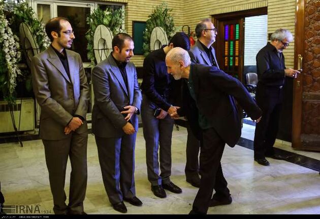 حضور اصلاح طلبان در مراسم ترحیم «عباس دوزدوزانی»