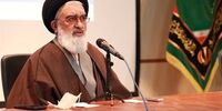 امام جمعه قم: دست ندادن رئیس‌جمهور با سیاستمدار زن، حفظ ارزش‌های دینی بود