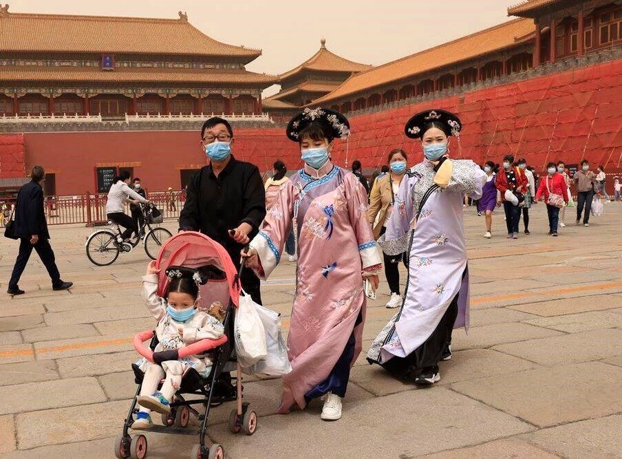 اقدامات دولت چین برای افزایش نرخ باروری و کاهش سقط جنین چیست؟