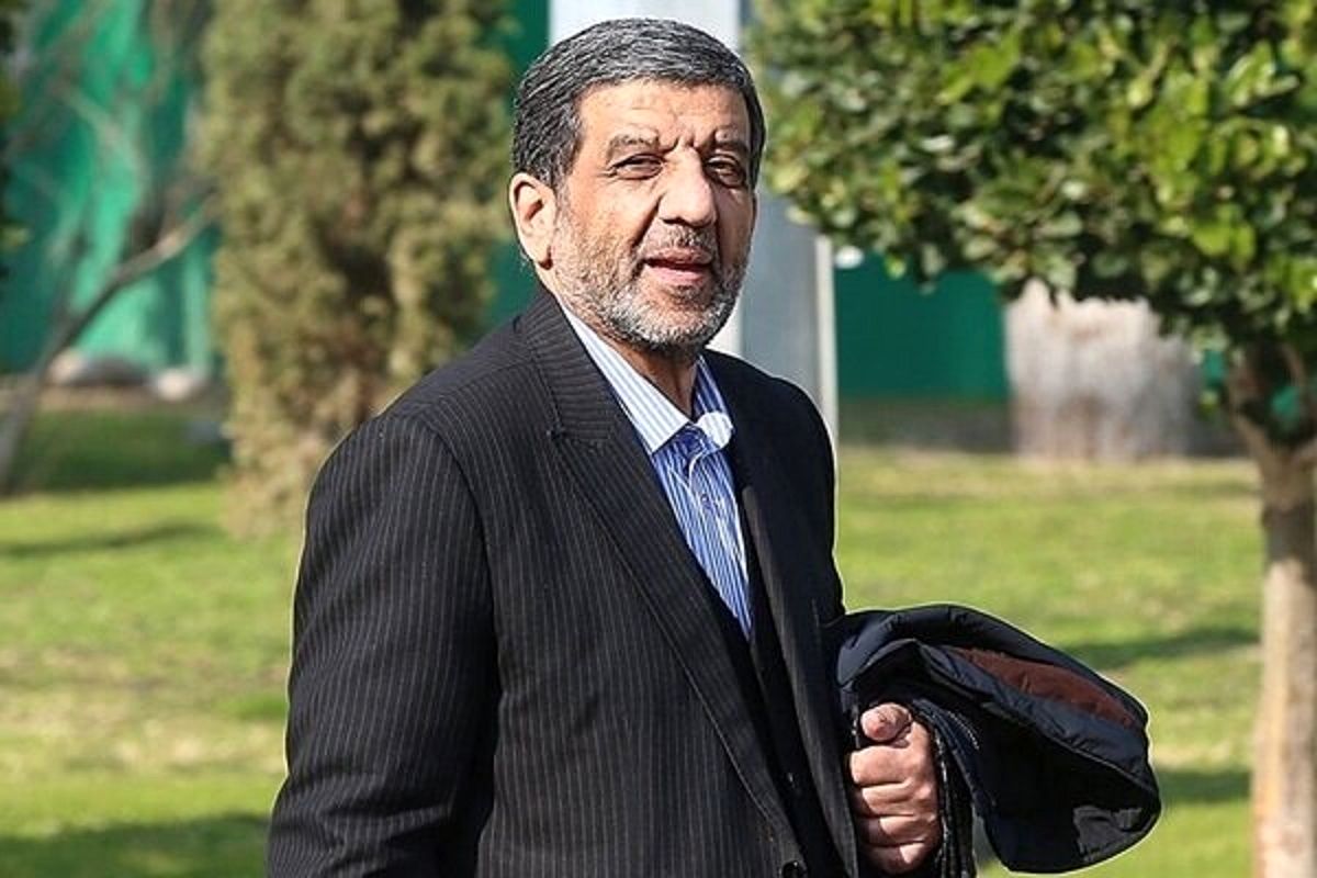 ضرغامی  خطاب به محمد مهاجری: مگه شک داری در این مملکت اجنه هم تصمیم سازی می کنند!