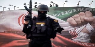 آمریکا به دنبال حمله غافلگیرانه به ایران است؟ | سی‌ان‌ان: ترامپ به دنبال اقدام سریع و نمادین است | توان واکنش تهران محفوظ است