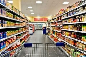 سایه جنگ بر بازار کالاهای اساسی | رئیس اتحادیه بنکداران: در آمادگی کامل هستیم | هشدار سخنگوی اتحادیه به گرانفروشان