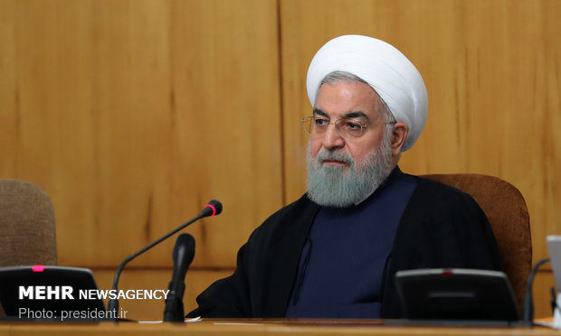 روحانی: امروز مردم ما از شش ماه  پیش آرامش بهتری دارند و نسبت به آینده کشور امیدوارترند/ظرفیت فشار آمریکا به پایان رسیده است +فیلم