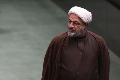 توییت توهین‌آمیز رسایی برای هالووین؛ گریم نکنید، همینطوری هم ترسناک هستید! / او عقاید چه کسانی را مزخرف خواند؟