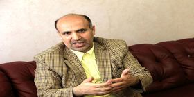 هشدار پازوکی درباره نقش تندروهای وطنی در مشکلات اقتصادی/ شفافیت اقتصادی جلوی رانت و فساد حکومتی را می گیرد