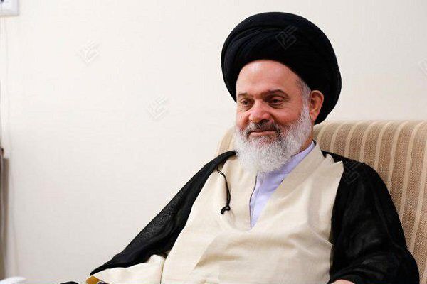 امام جمعه قم: اسرائیل از قدرت دفاعی و انسجام داخلی ما غافل بود / موشکهای نقطهزن ایران خبرنگاران خارجی را بهت زده کرد