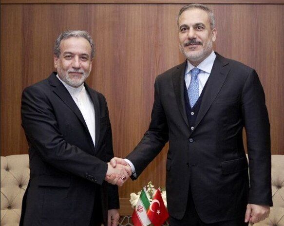 فوری/ رویترز: عراقچی فردا به ترکیه می‌رود