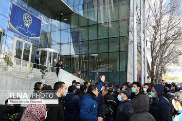 طوفان توییتری سهامداران در پی تجمع اعتراضی مالباختگان بورس
